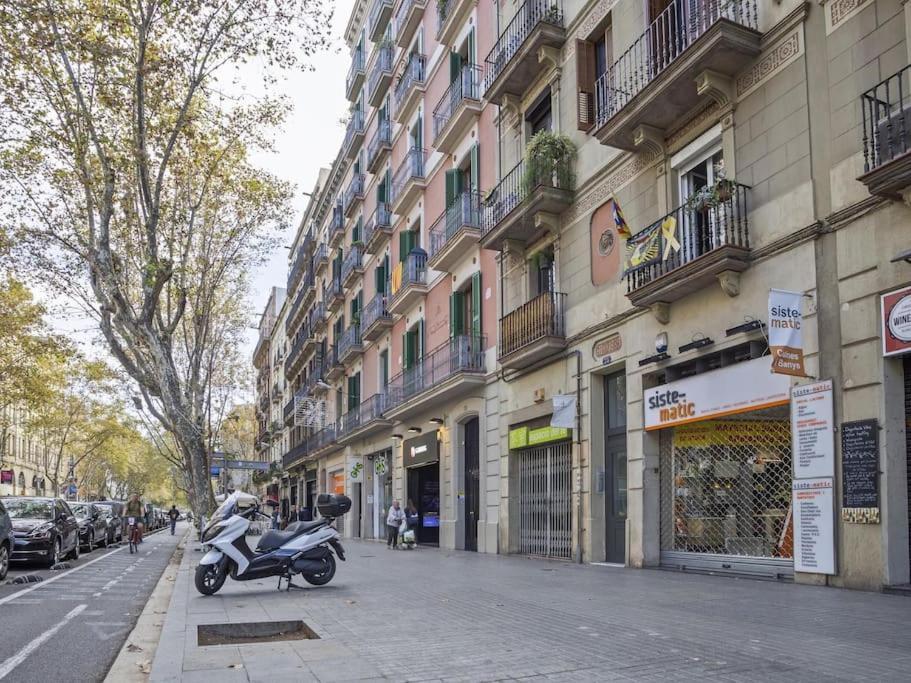 ¡Apartamento En El Centro De Barcelona! Exterior photo